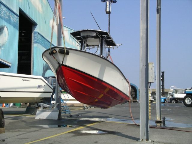 boat hull cleaning